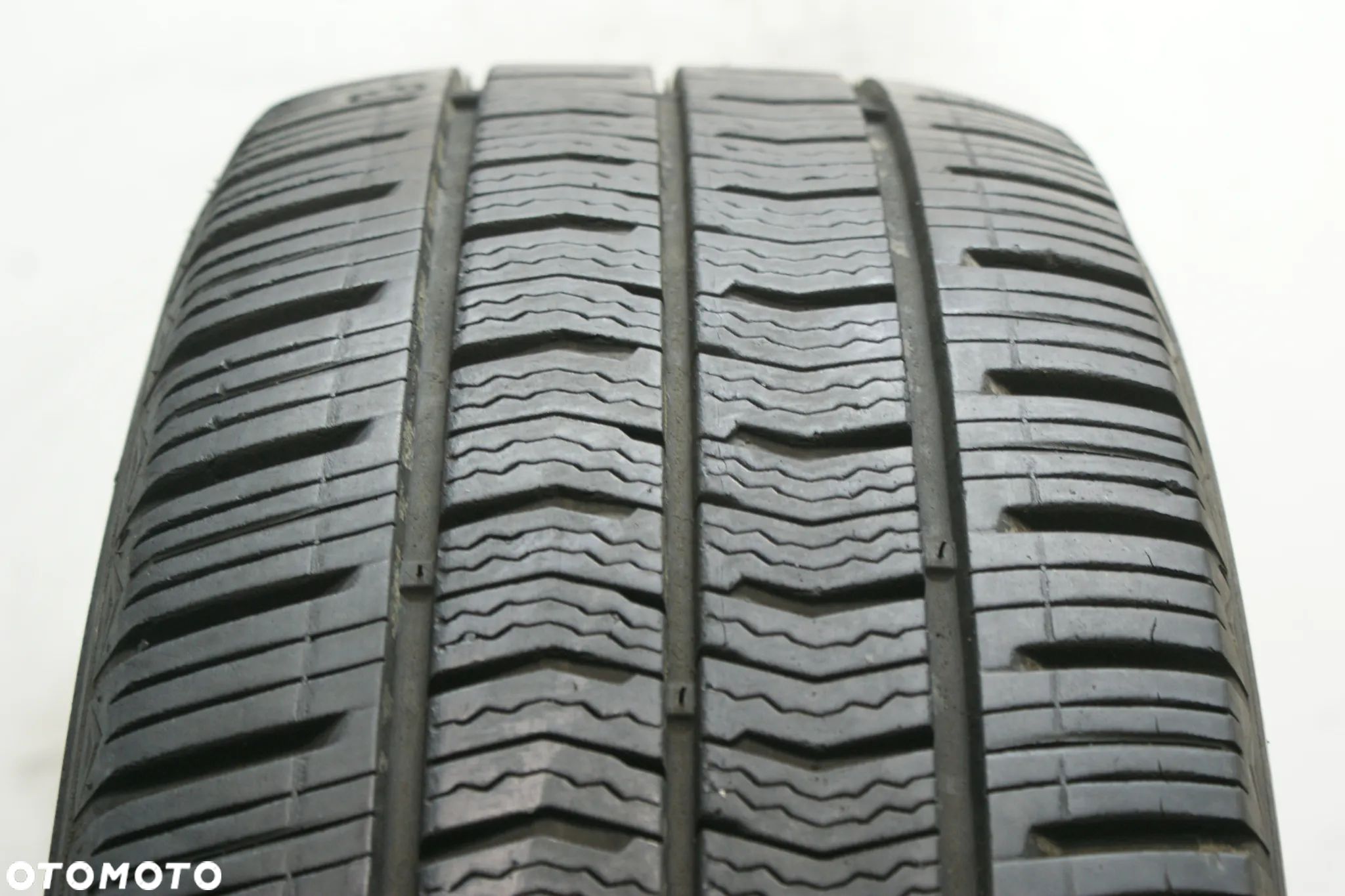 225/65R16C KUMHO PORTRANS 4S CX , 7mm 2022r R3416 - 1