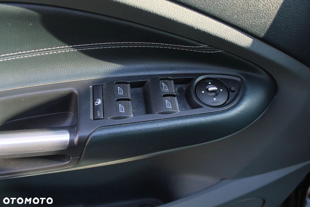 Ford C-MAX 1.6 TDCi Start-Stop-System Titanium - 14