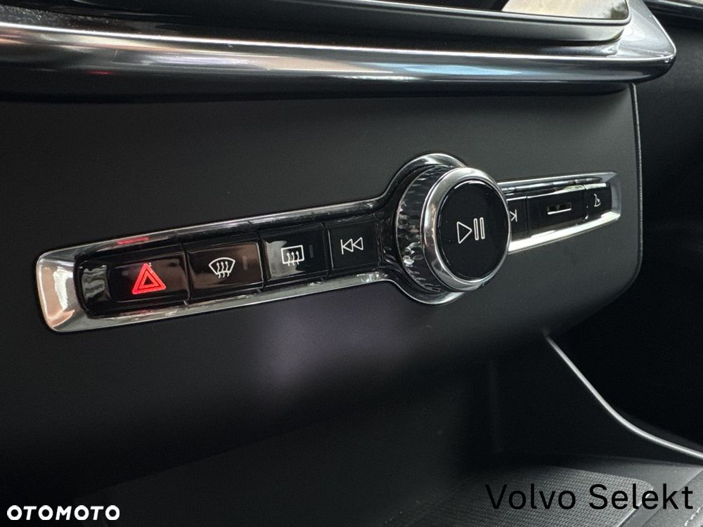 Volvo XC 90 - 33
