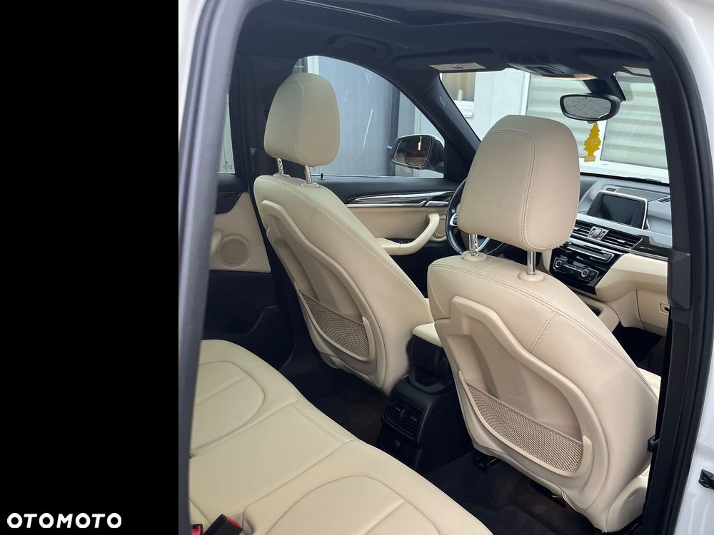 BMW X1 - 26