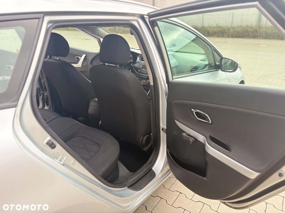Kia Ceed 1.6 CRDi M - 8
