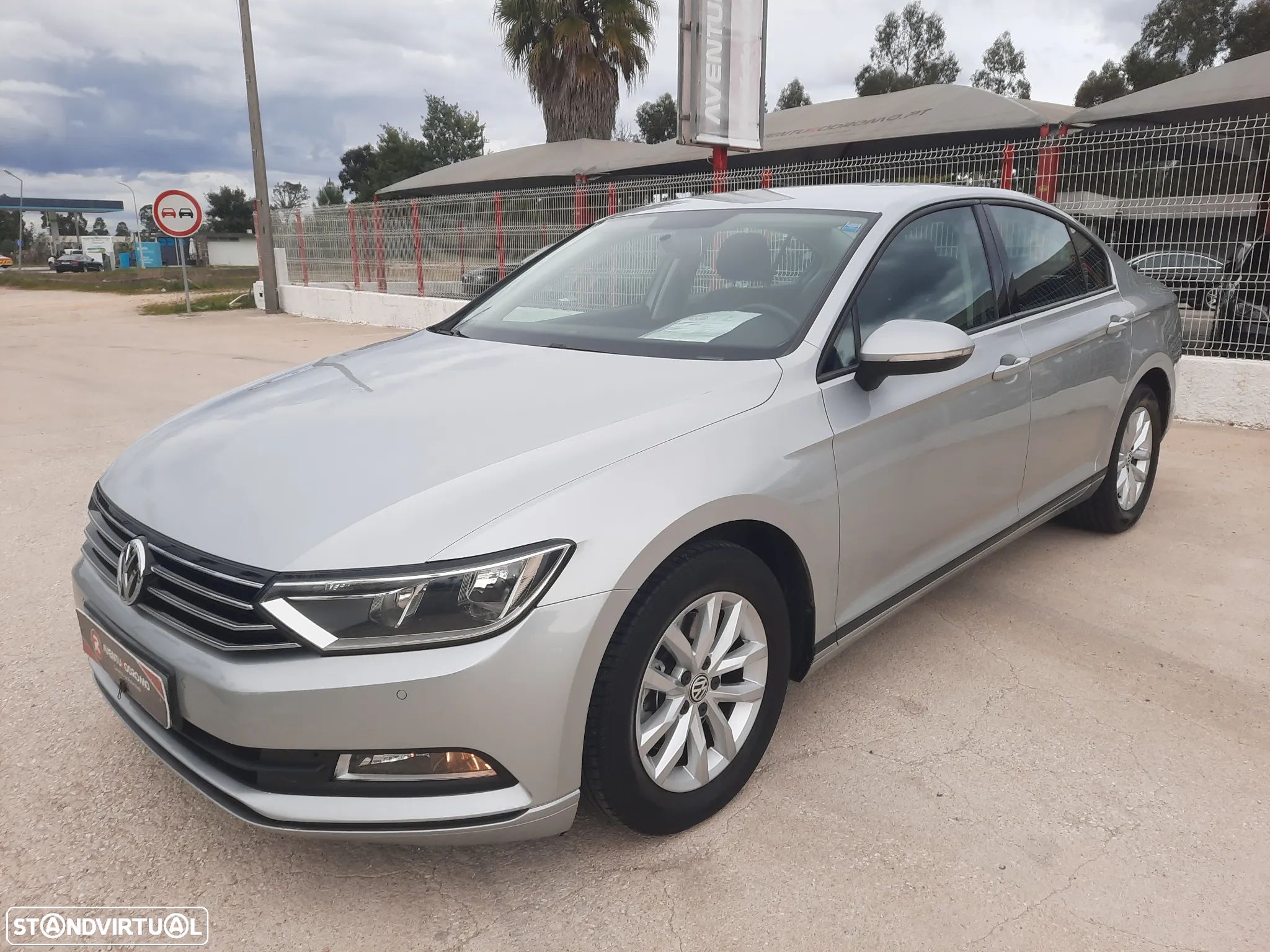 VW Passat 1.6 TDI BlueMotion - 1