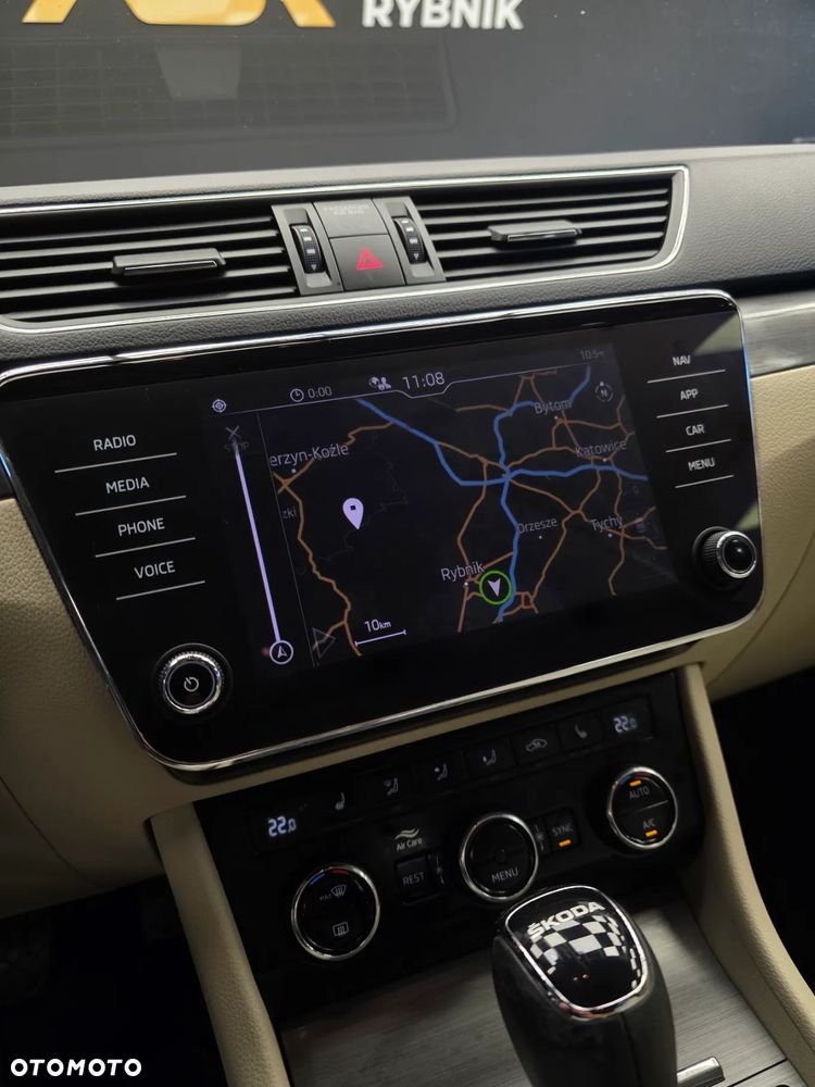 Skoda Superb 2.0 TDI SCR Style DSG - 39