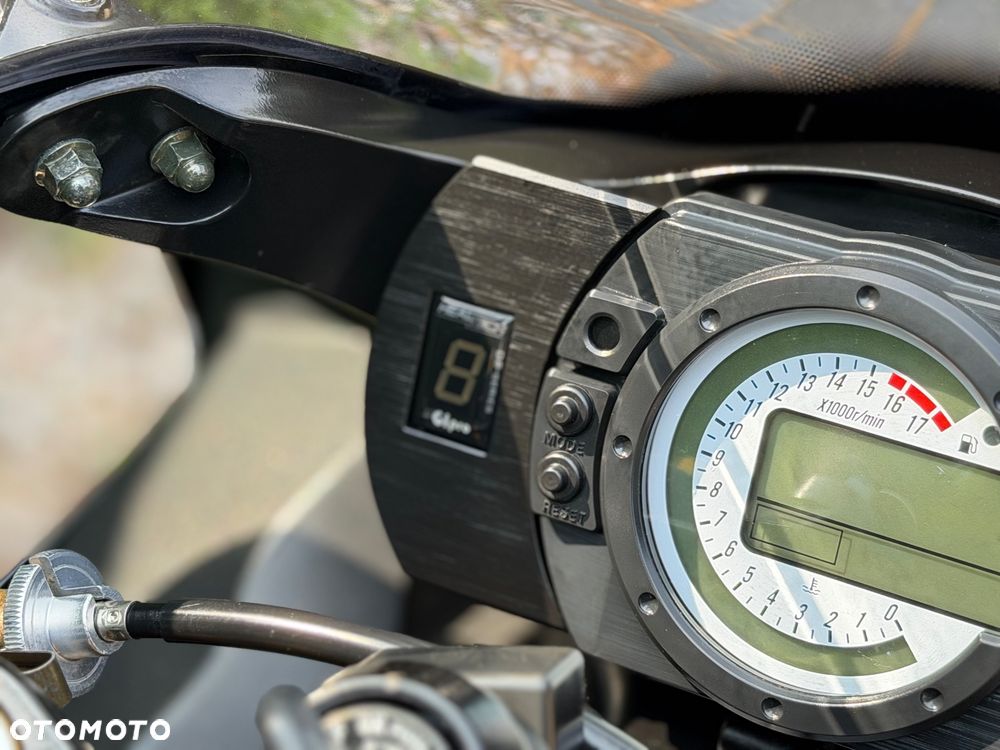 Kawasaki Ninja - 28