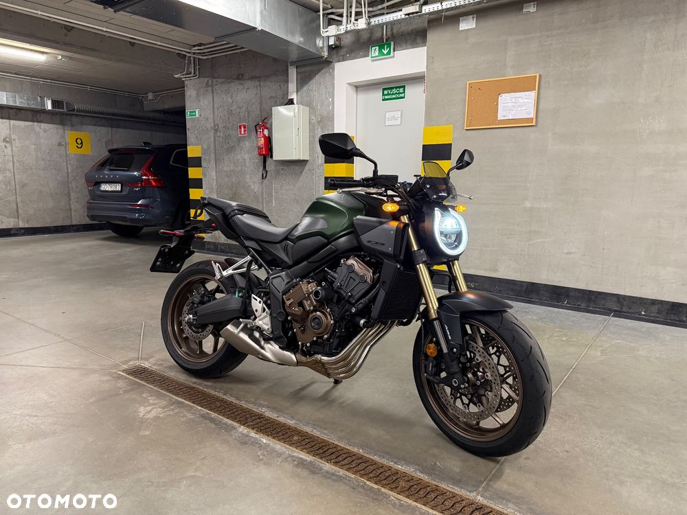 Honda CB - 2