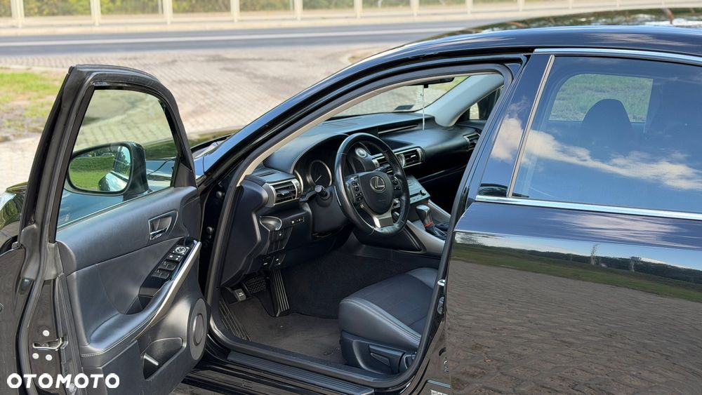 Lexus IS 250 Classic - 5
