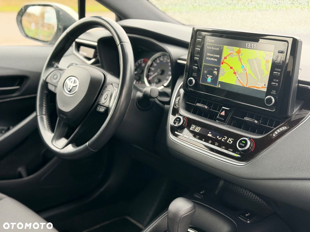 Toyota Corolla 1.8 Hybrid Executive - 23