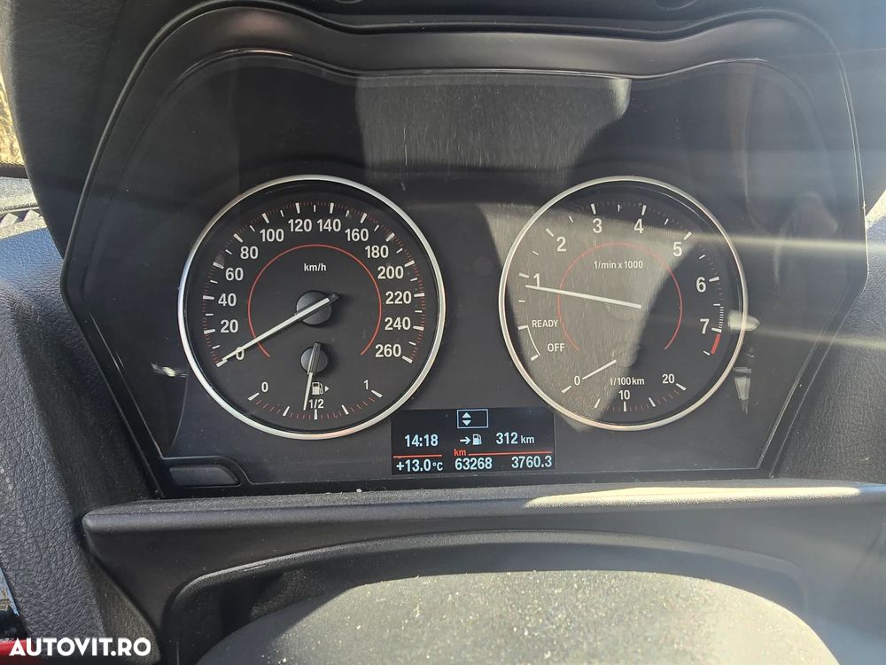 BMW Seria 1 120i - 6