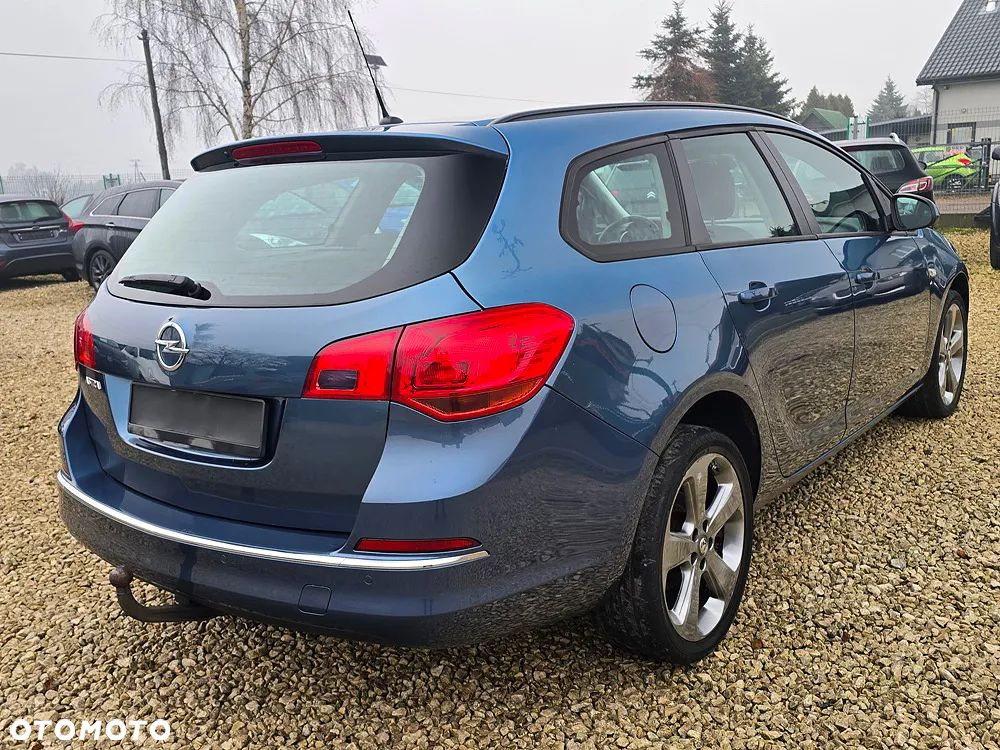 Opel Astra 1.4 Turbo Cosmo - 10