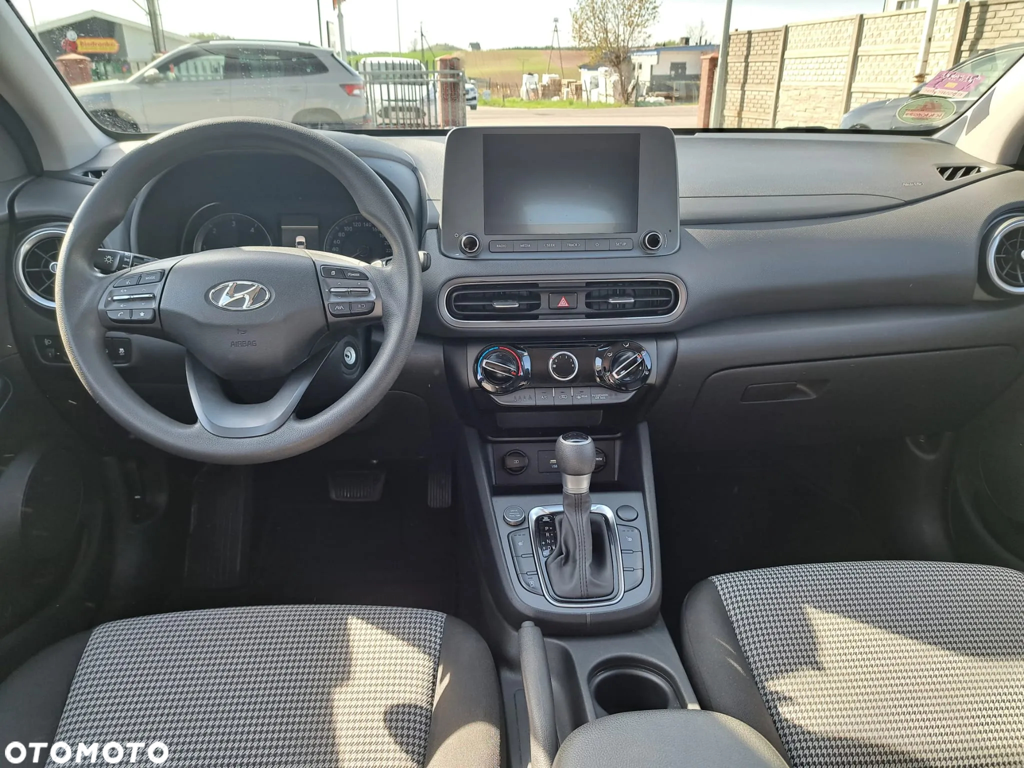 Hyundai Kona - 10