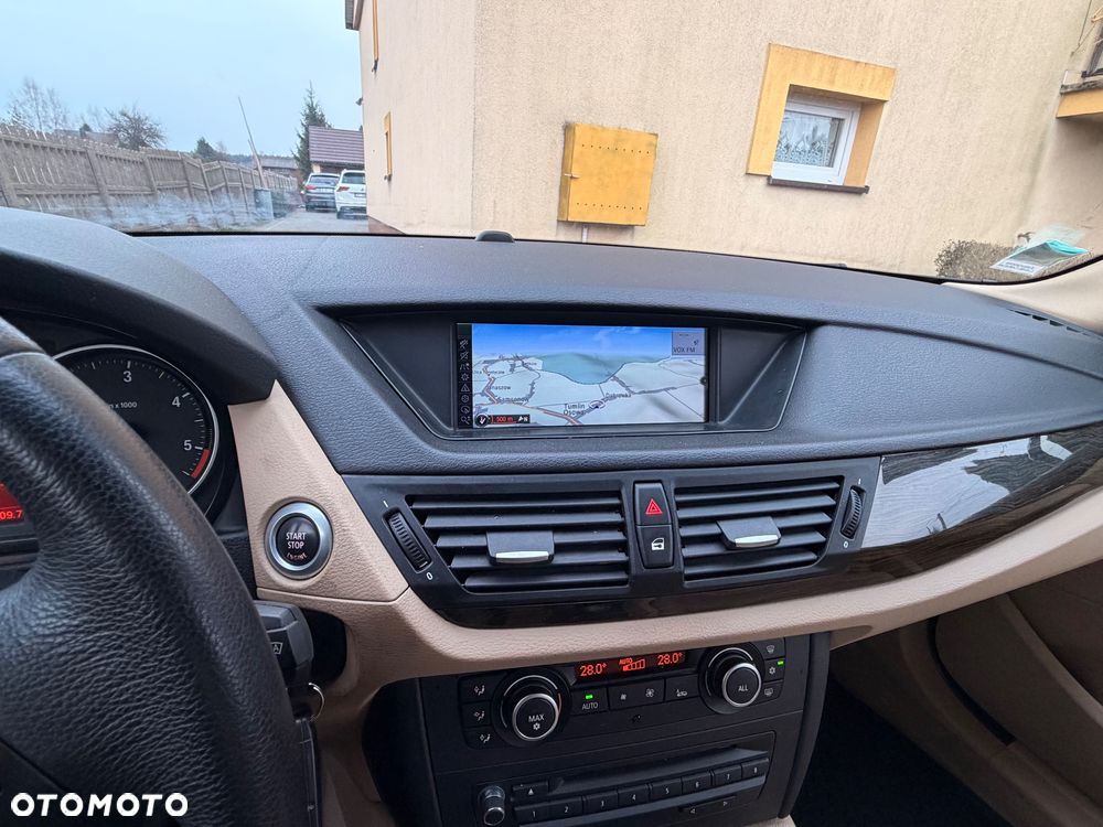 BMW X1 sDrive18d - 17