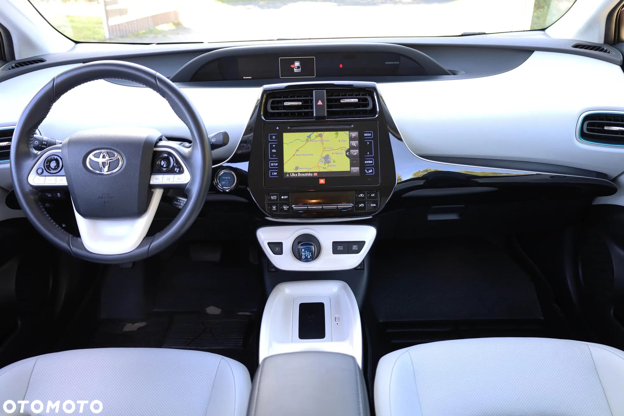 Toyota Prius 1.8 Hybrid Premium - 14