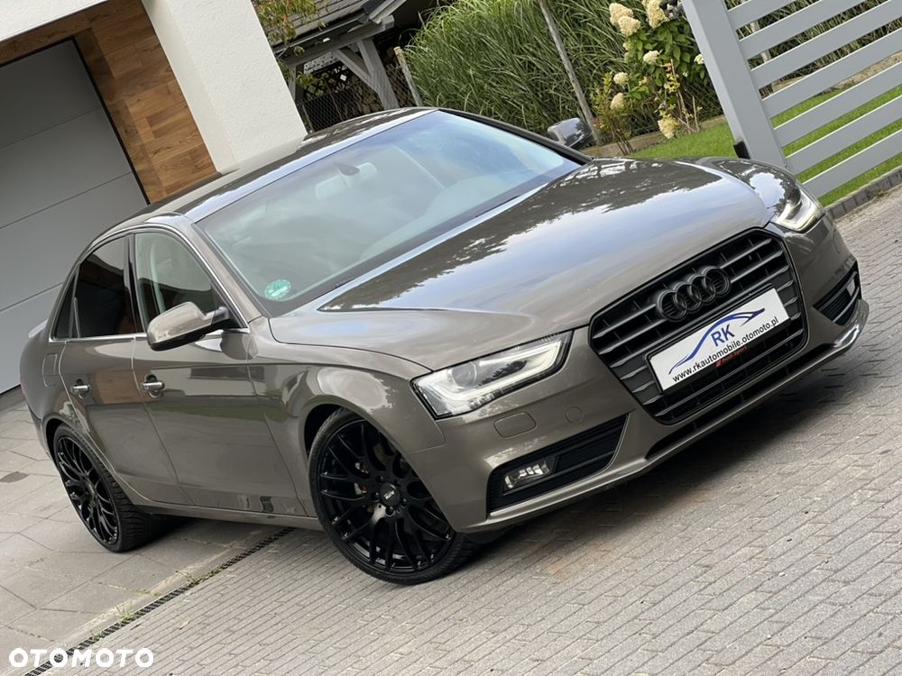 Audi A4 Limousine - 16