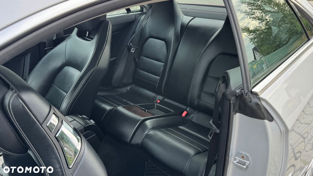 Mercedes-Benz Klasa E 250 CGI BlueEffICIENCY - 29