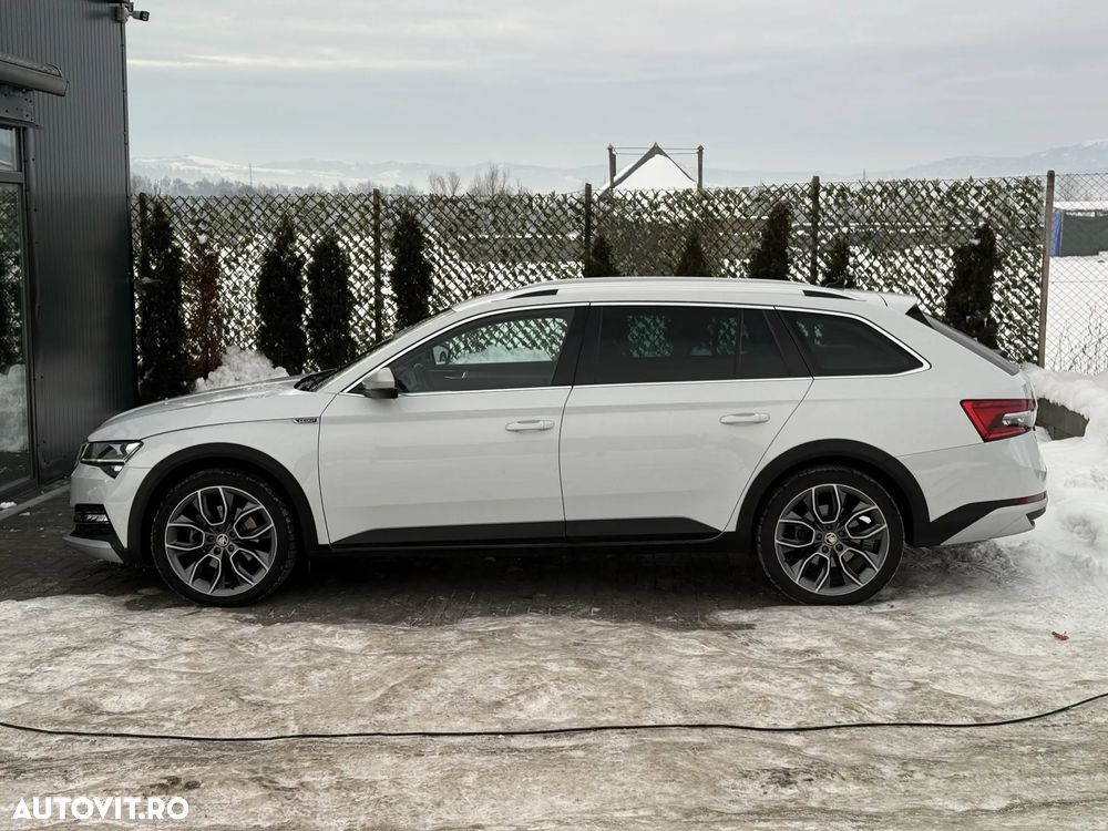 Skoda Superb 2.0 TDI 4X4 DSG Scout - 7