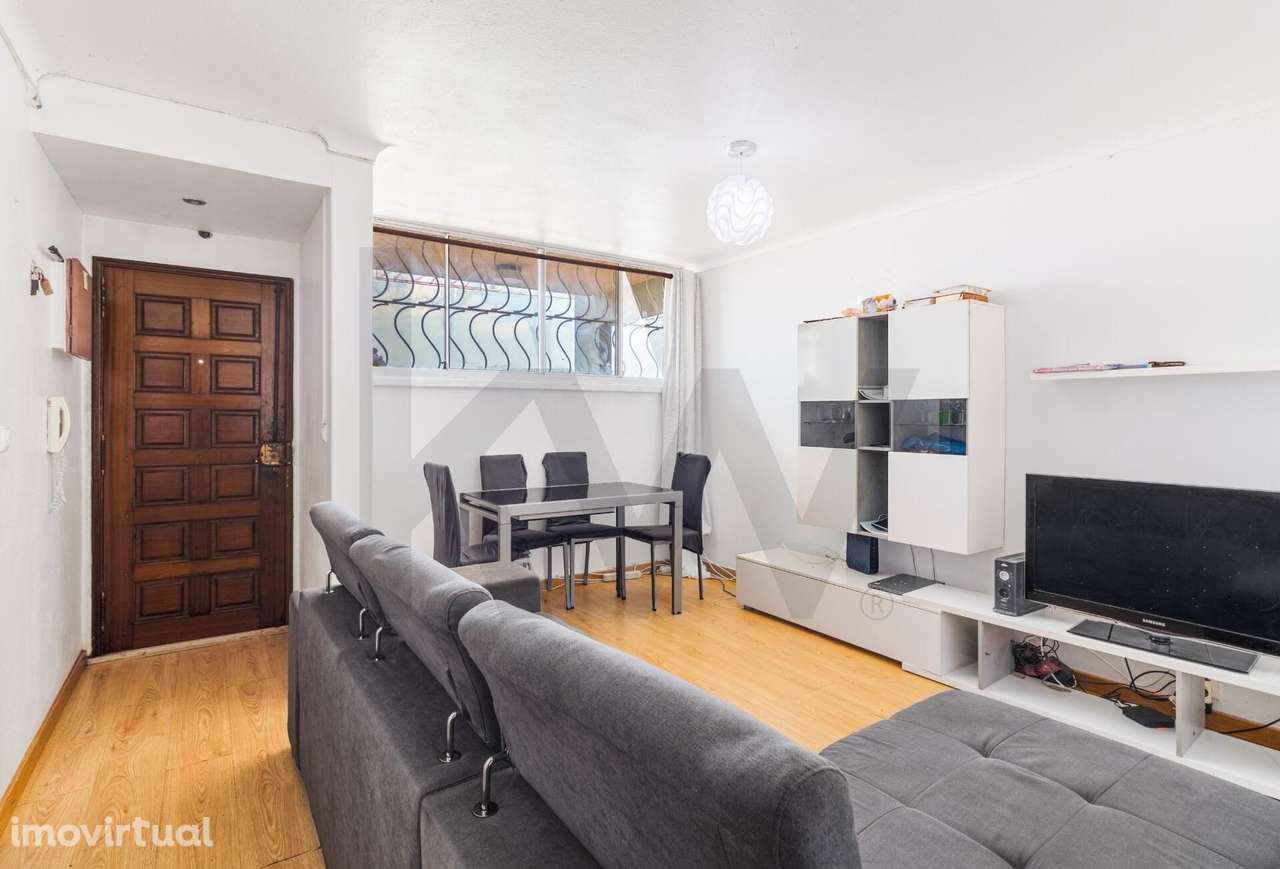 Apartamento T2 – Cidade Nova – Santo António dos Cavaleiros - Grande imagem: 3/15