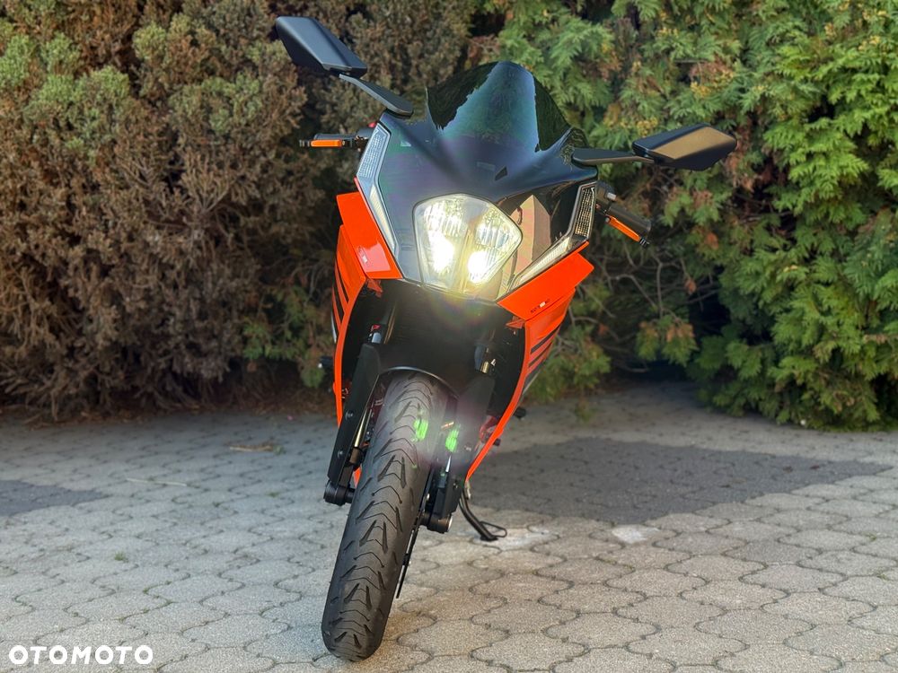 KTM RC 125 - 8