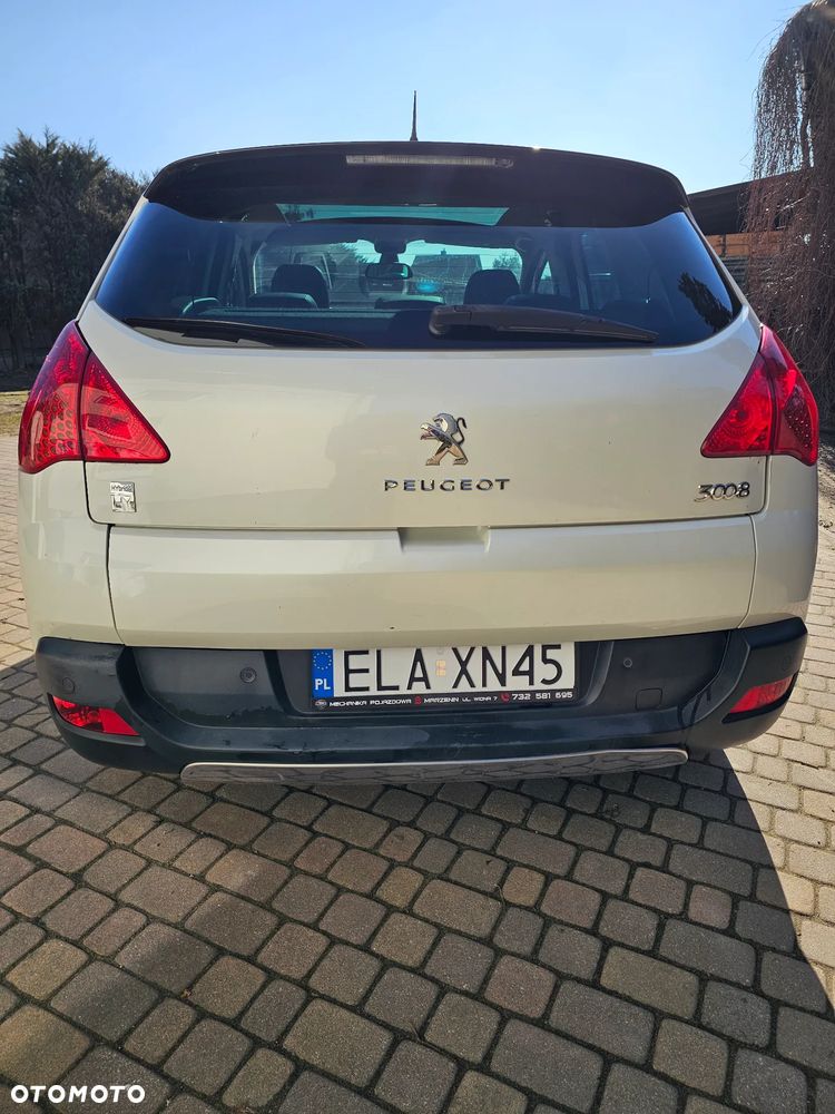Peugeot 3008 2.0 HDi HYbrid4 - 3