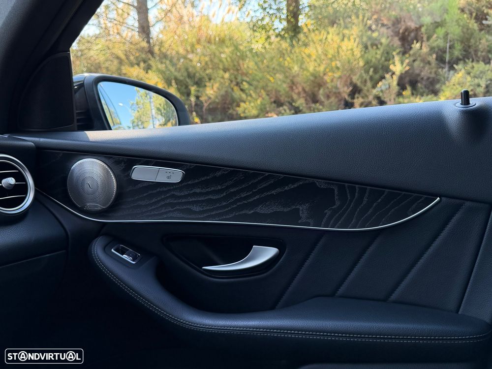 Mercedes-Benz GLC 300 de 4Matic 9G-TRONIC AMG Line - 39
