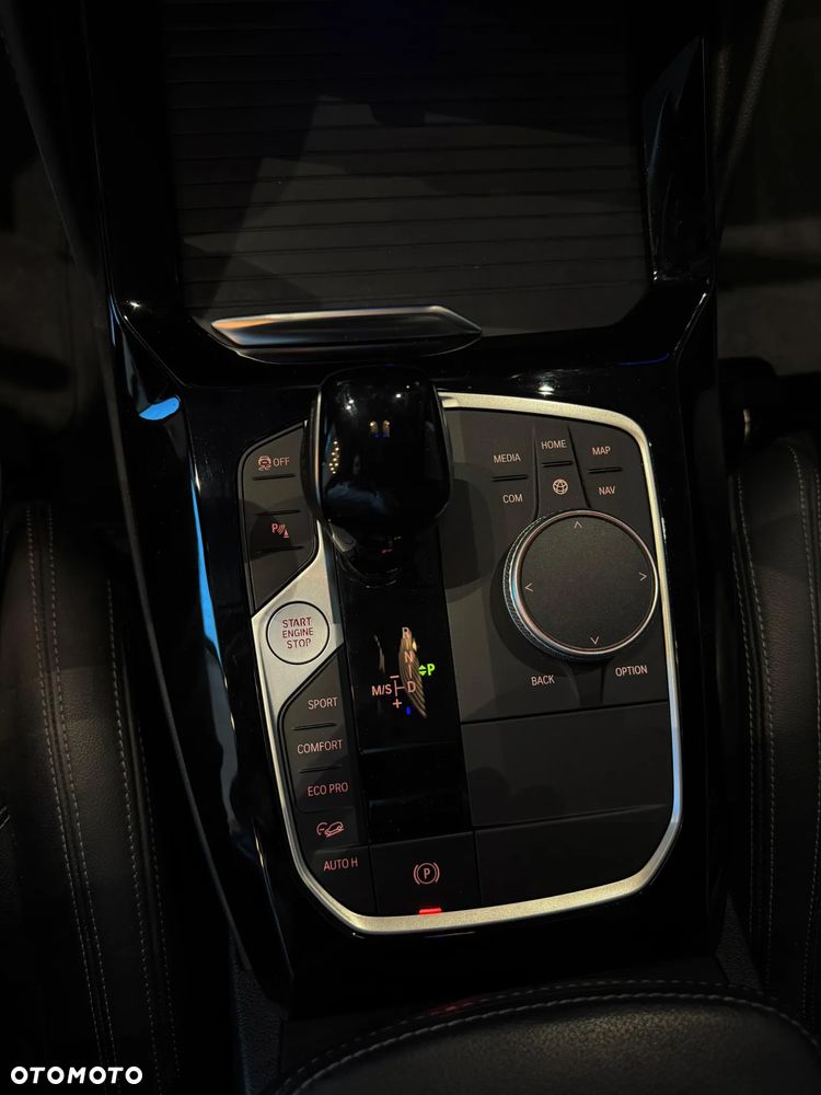 BMW X4 xDrive20d sport - 20