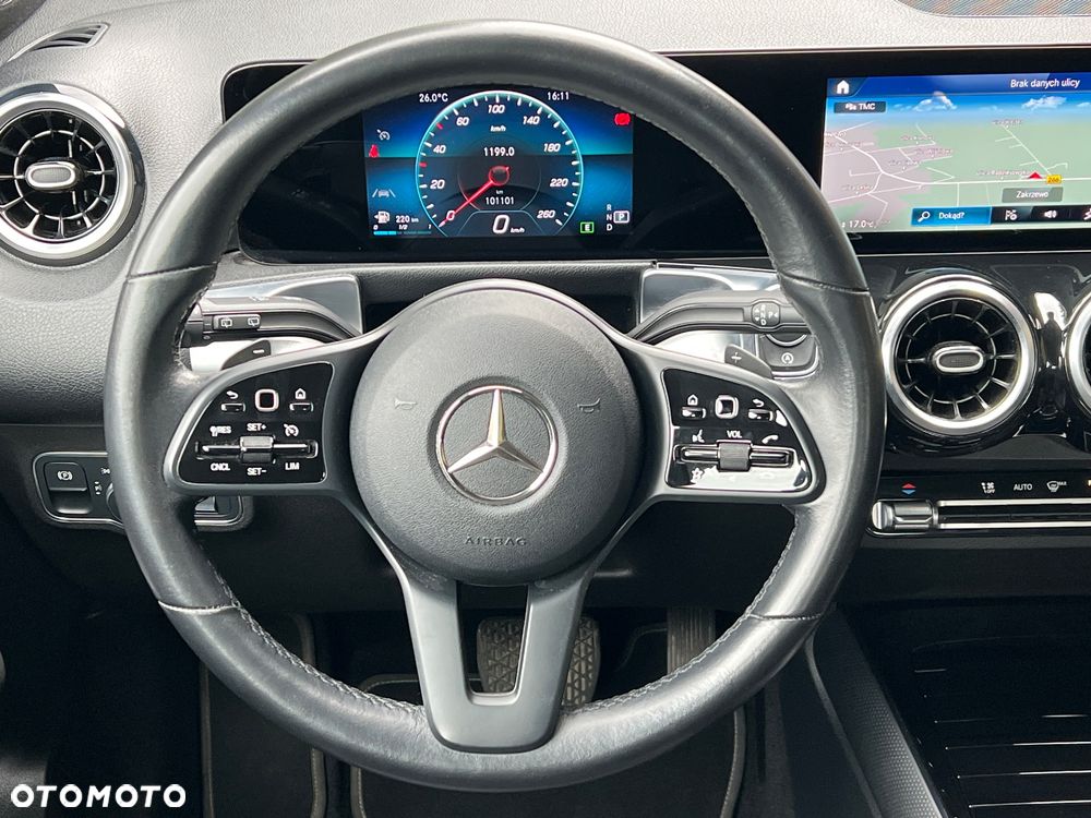 Mercedes-Benz GLB 200 Style 7G-DCT - 23
