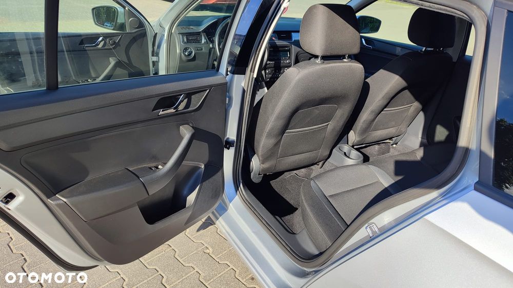 Skoda RAPID - 17