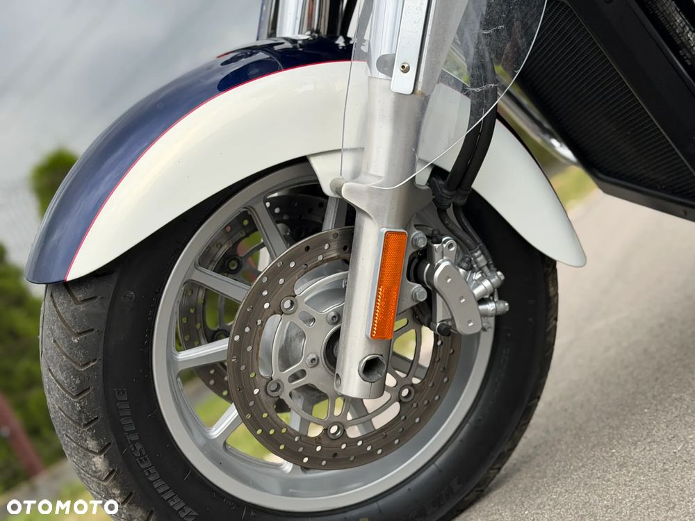 Suzuki Boulevard - 18