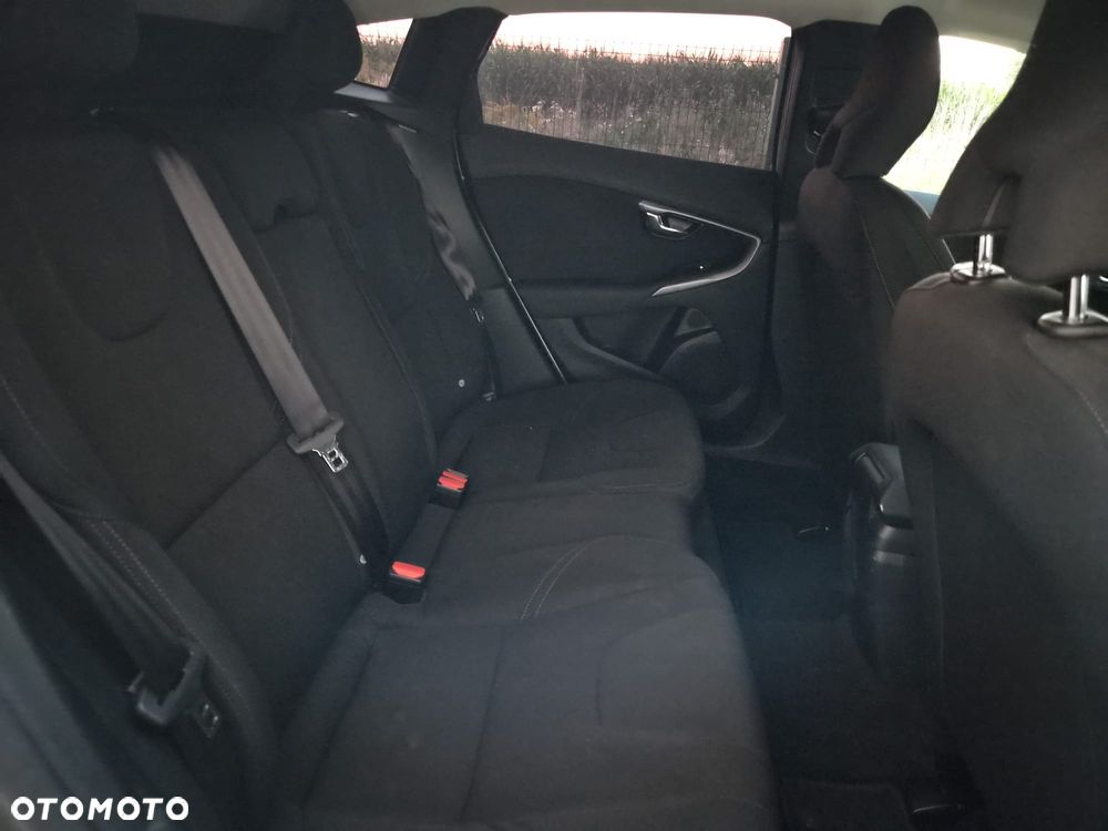 Volvo V40 D2 Kinetic - 31