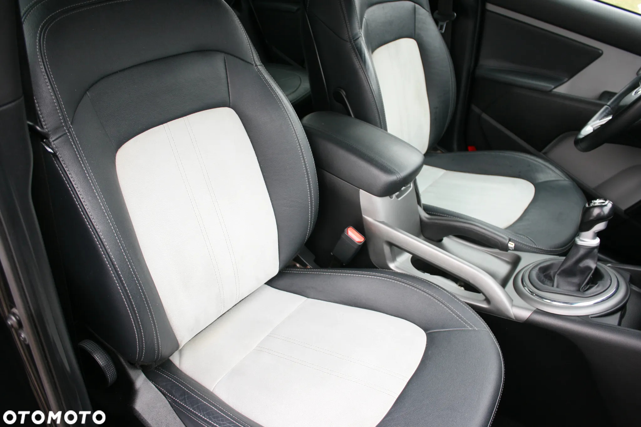 Kia Sportage 1.6 GDI 2WD Dream-Team Edition - 29