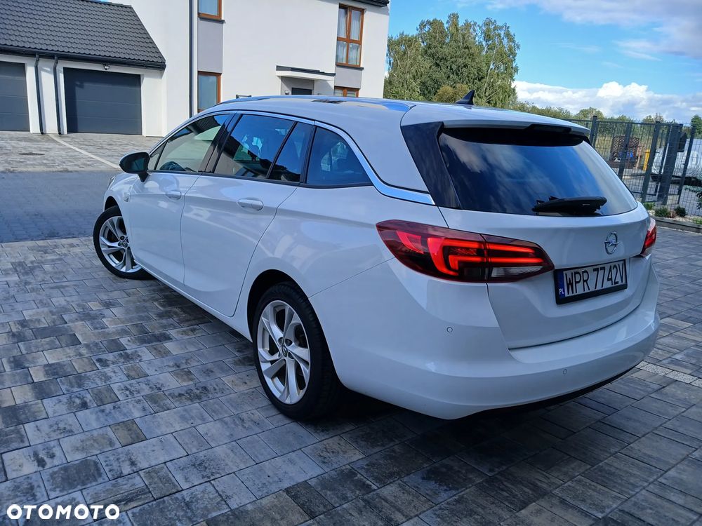 Opel Astra 2018 photo 3