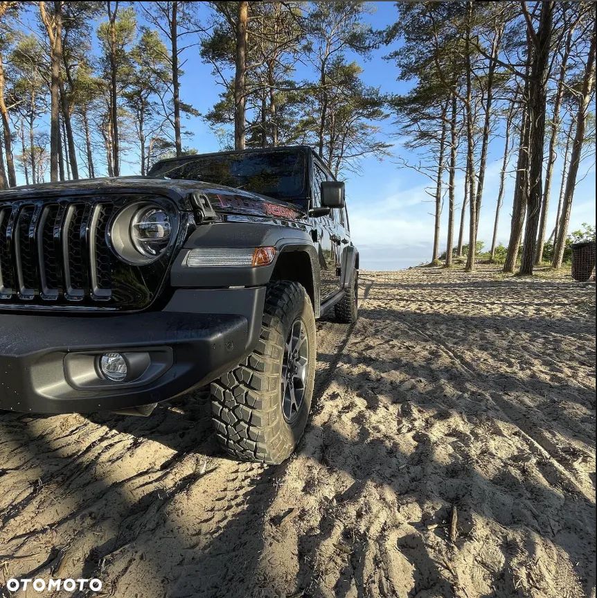 Jeep Wrangler - 1