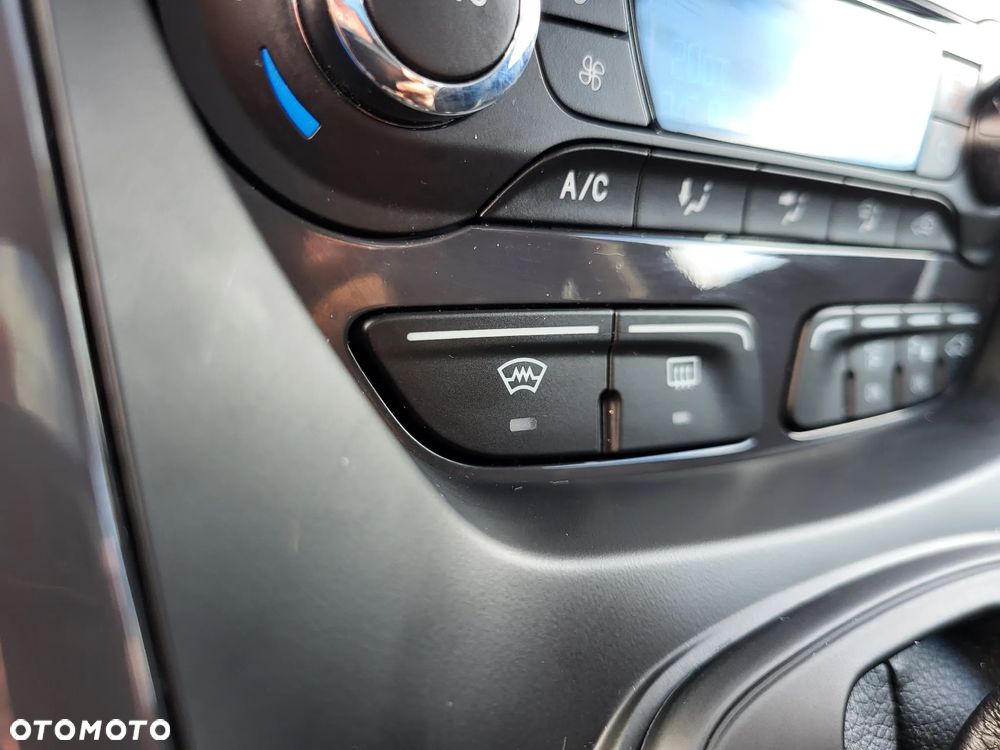 Ford Kuga 2.0 TDCi 4x4 Individual - 37