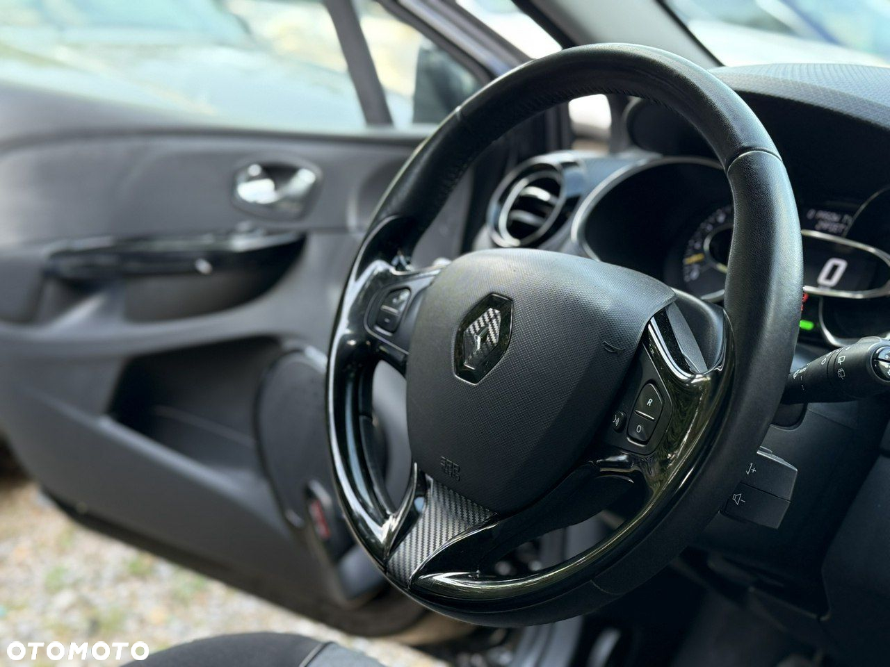 Renault Clio - 22