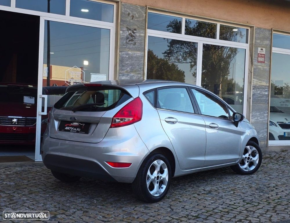 Ford Fiesta 1.25 Titanium - 13