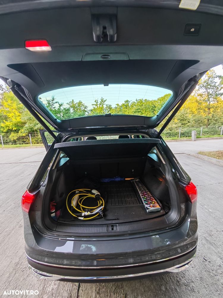 Volkswagen Tiguan - 14
