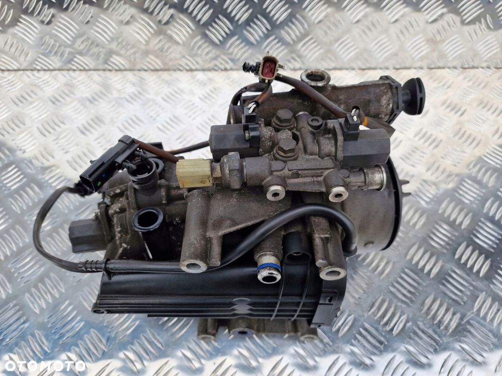 OBUDOWA FILTRA PALIWA DAF XF 106 EURO 6 - 1