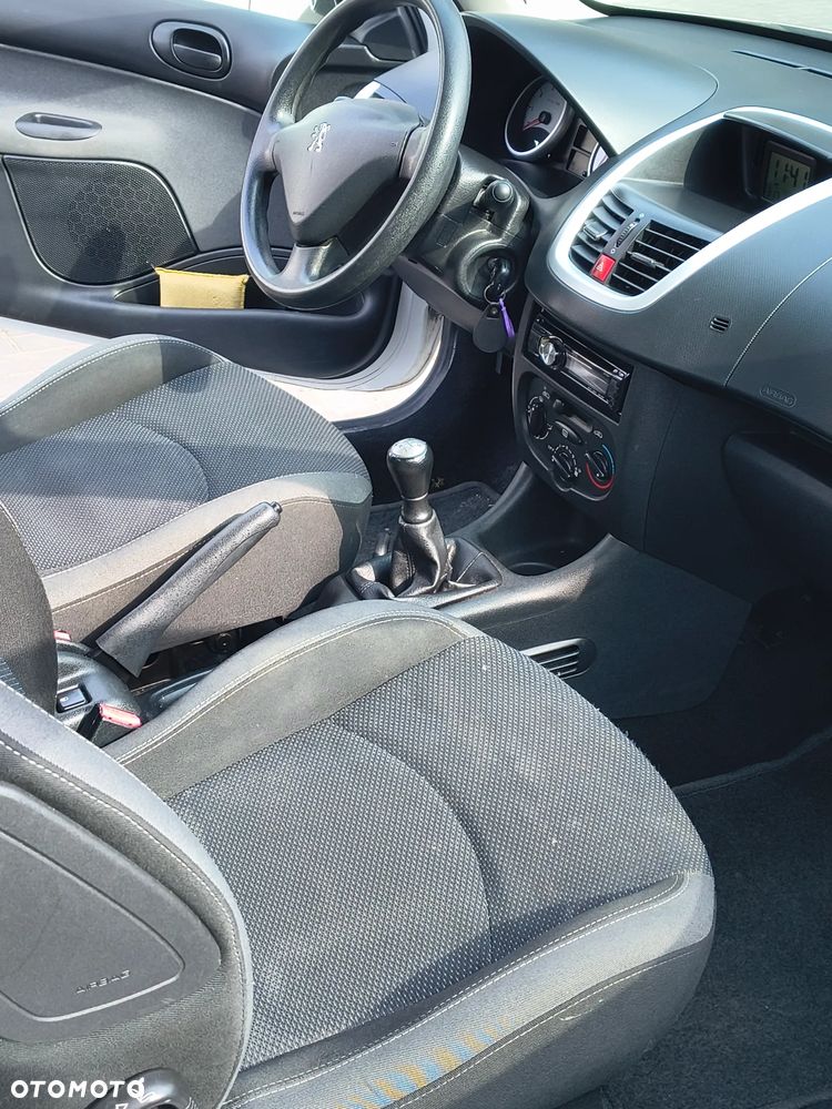 Peugeot 206 plus 60 - 10