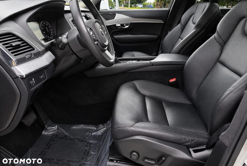 Volvo XC 90 T5 AWD Geartronic Momentum - 23