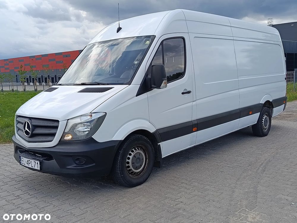 Mercedes-Benz Sprinter - 1
