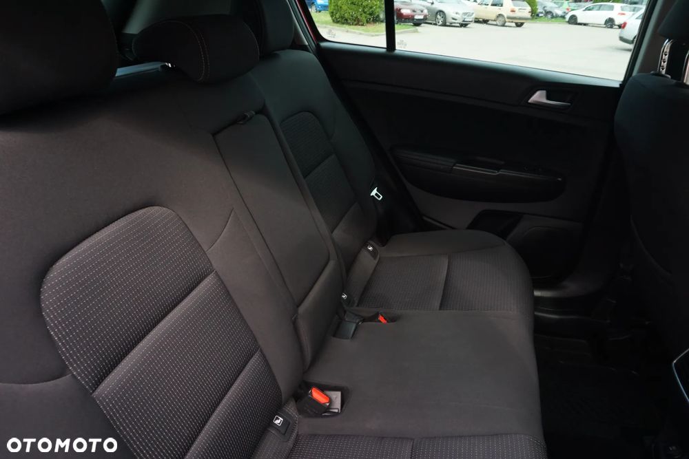 Kia Sportage 1.6 T-GDI 2WD VISION - 22