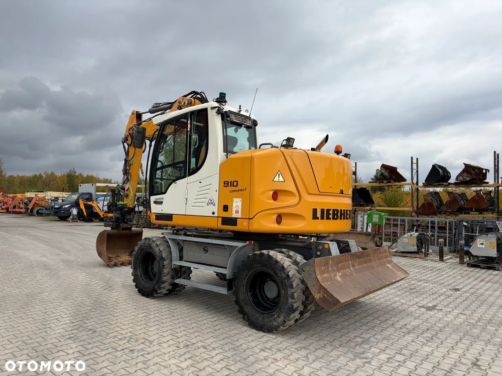 Liebherr A910 Compact Rototilt ze szczypcami - 3