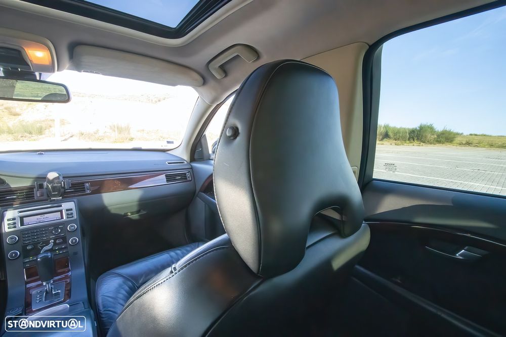 Volvo V70 2.4 D5 Nivel 3 Geartronic - 27