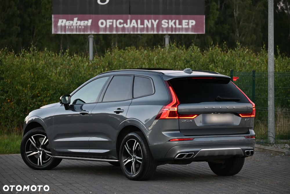 Volvo XC 60 B4 D AWD R-Design - 18