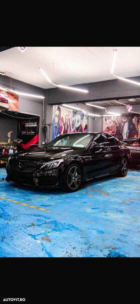 Mercedes-Benz C 400 4MATIC - 1