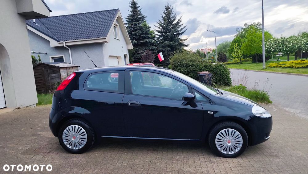 Fiat Grande Punto 1.4 8V Dualogic Active - 19