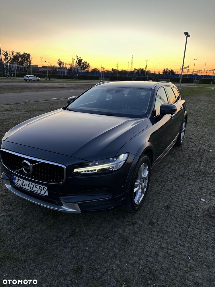 Volvo V90 D5 AWD Inscription - 1