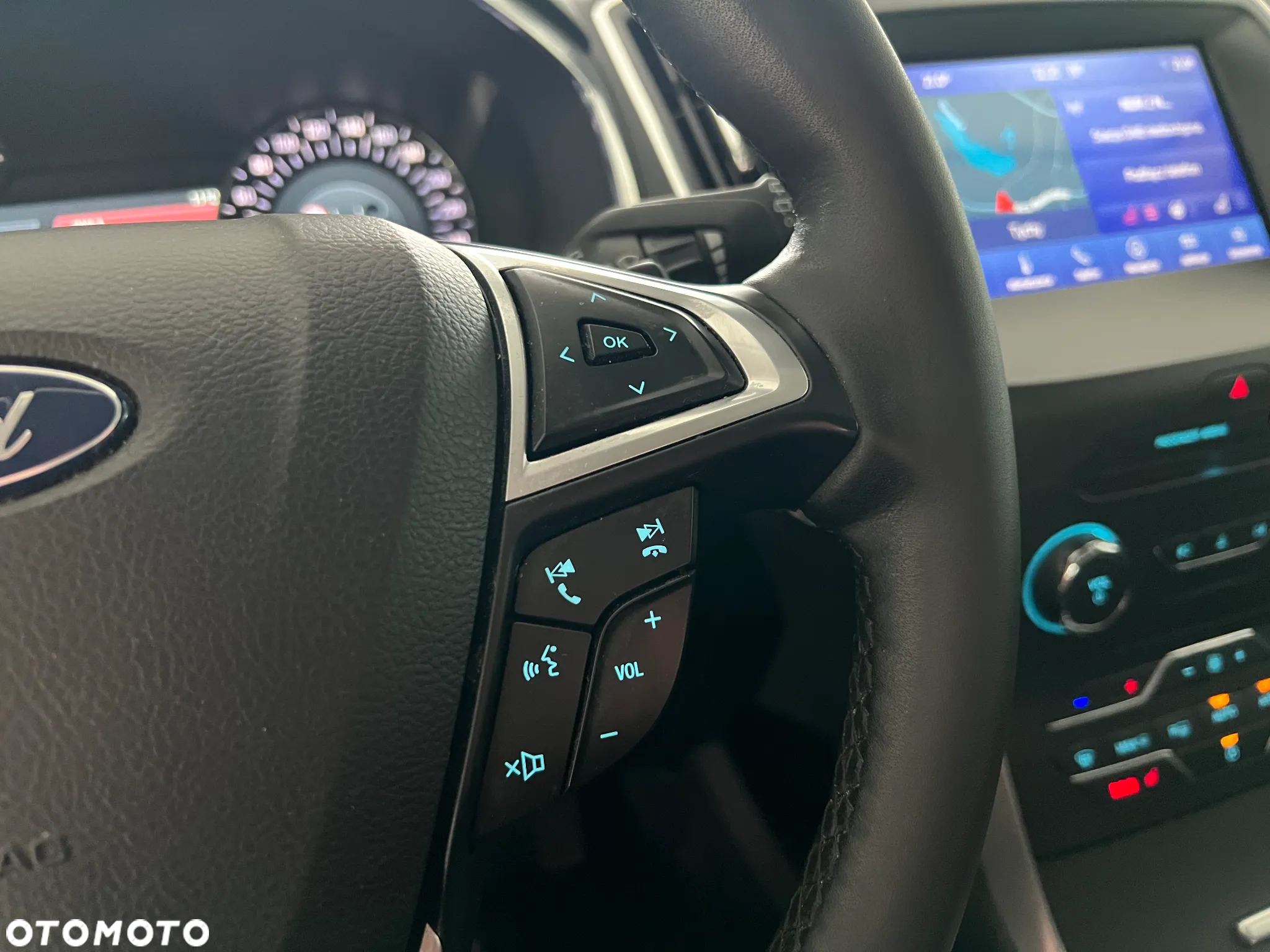 Ford S-Max 2.0 EcoBlue Titanium - 28