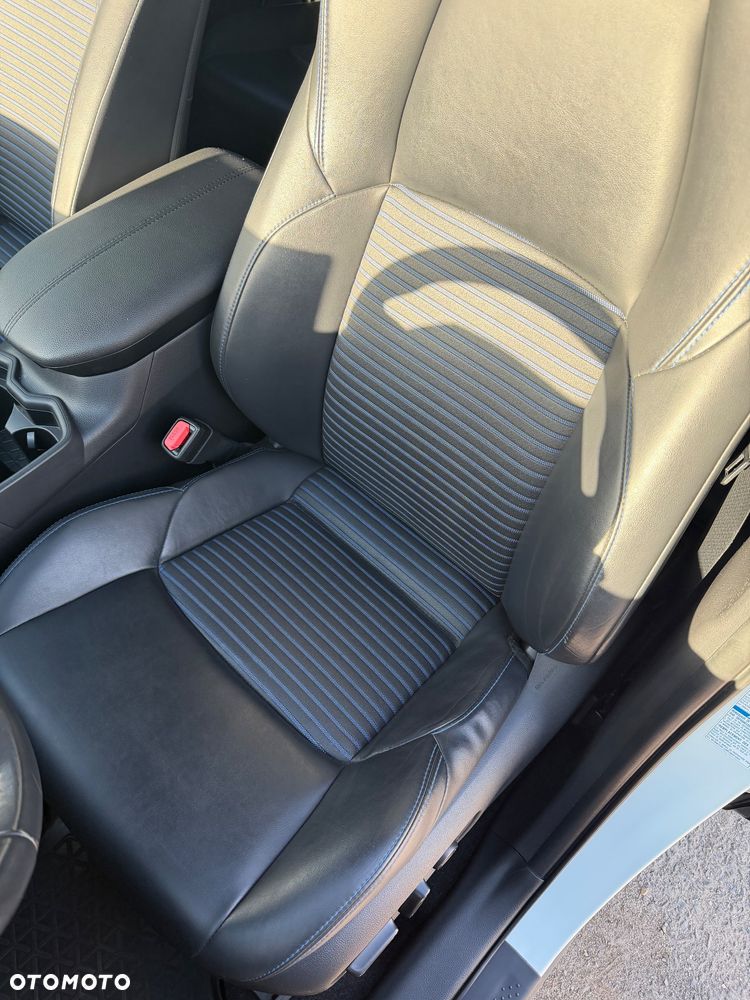 Toyota RAV4 2.5 Hybrid Selection 4x4 - 15