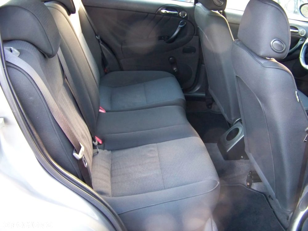Alfa Romeo 147 - 19