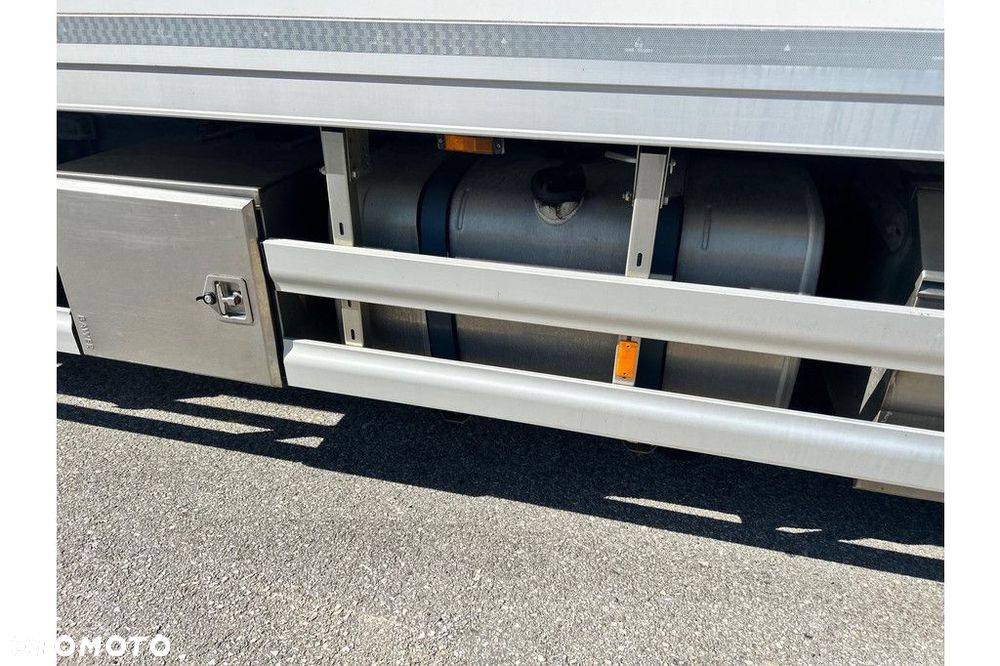 DAF CF330 4x2 EURO6 + CARRIER SUPRA 850 MT - 12